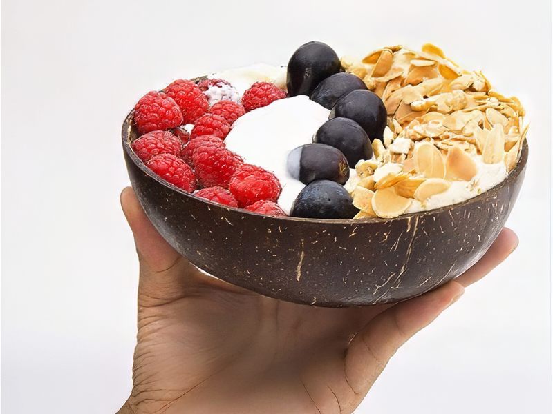 Plateau à Apéritif Sculpté en Noix de Coco